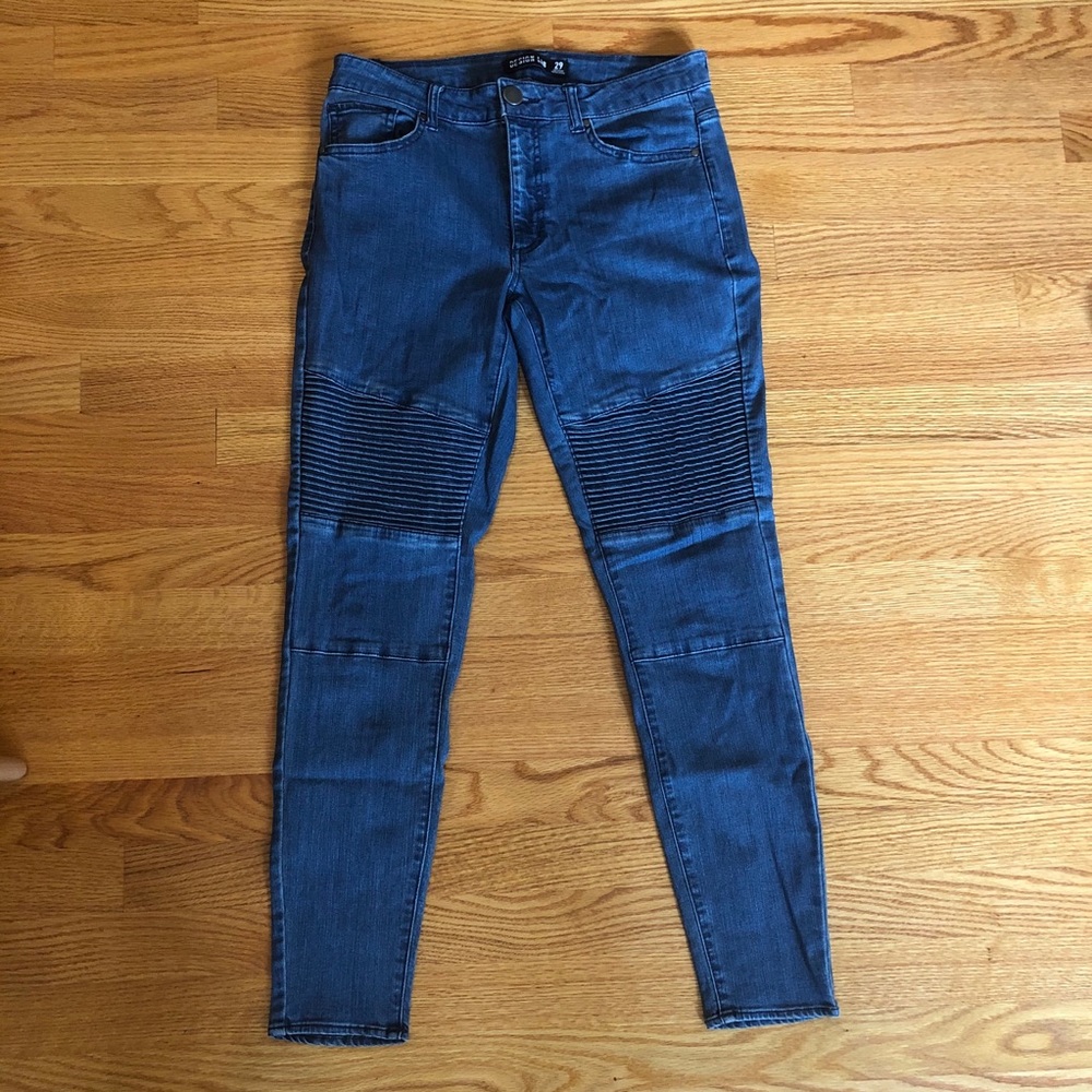 DESIGN LAB Stretchy Moto Skinny Jeans